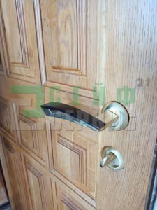 ремонт дверей,замена фурнитуры